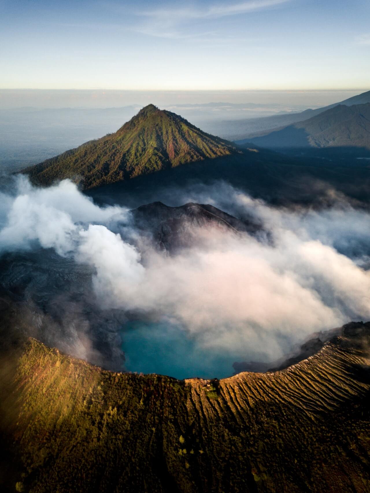 Volcán Humeando